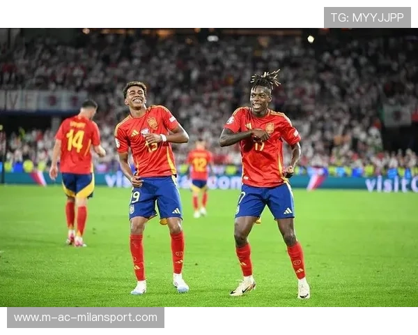 巴黎计划在夏窗引进一名“全能型”后腰，豪华阵容再添新星！