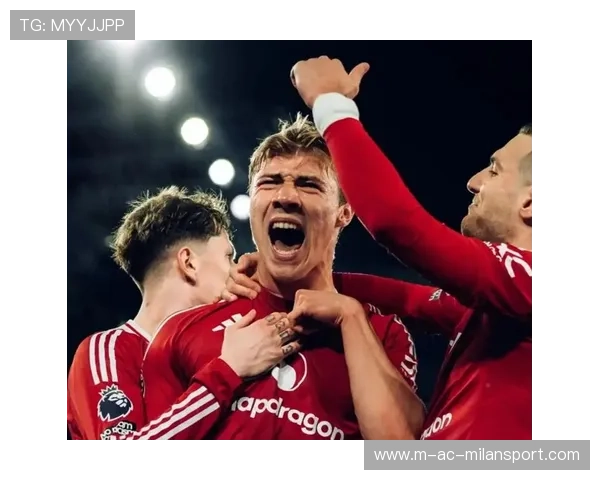 热刺曼联握手言和两队更像争六而非争四，热刺曼联解说